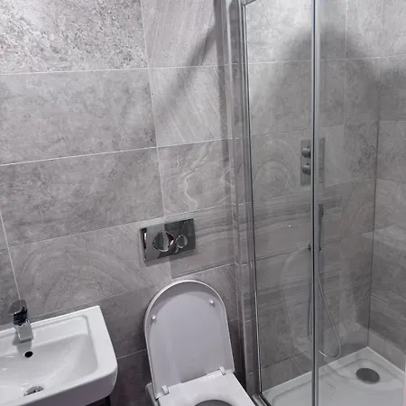 Flat In Centre With Unique Balcony 아파트 리즈