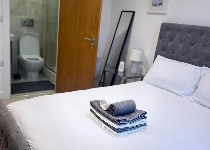 Apartment Flat In Centre With Unique Balcony