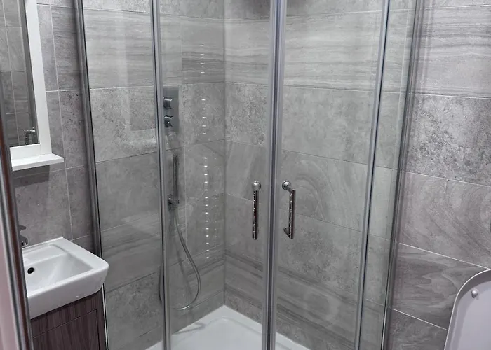 Апартаменты Flat In Centre With Unique Balcony *